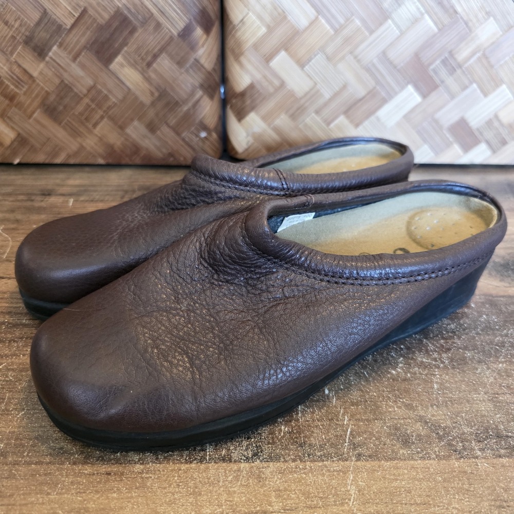 Cobbie‎ Cuddlers Shoes Women's Size 8 Brown Leather Clogs Slip On Comfort Wedge